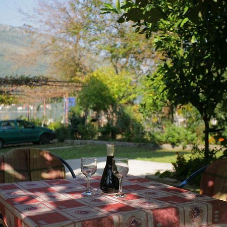 Stevovic Apartments Tivat Bagian luar foto