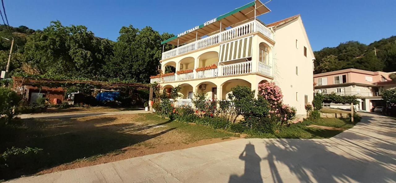 Stevovic Apartments Tivat Bagian luar foto