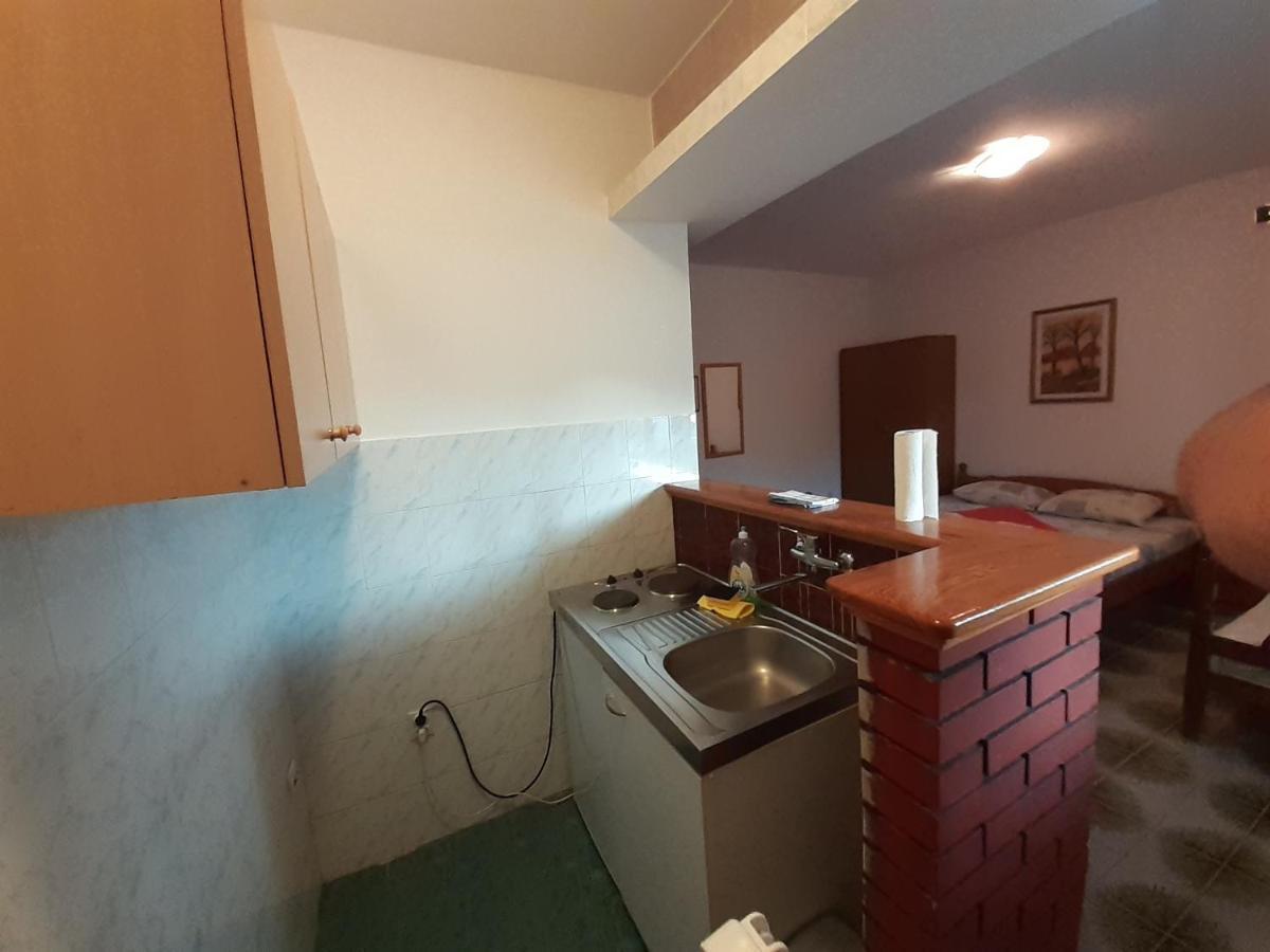 Stevovic Apartments Tivat Bagian luar foto
