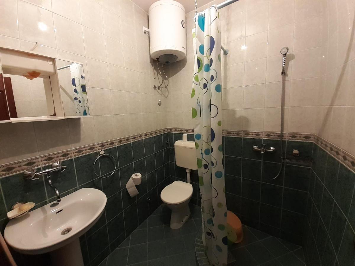 Stevovic Apartments Tivat Bagian luar foto